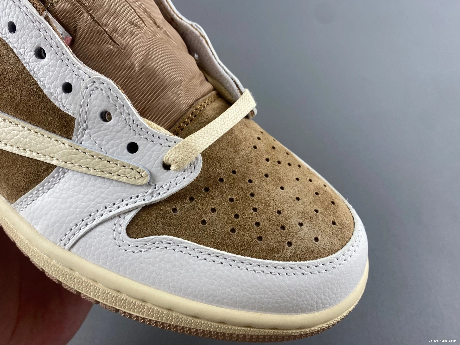 Travis 1 DM7866-106 Scott Jordan OG Shy Sail Pink Air Low 0321